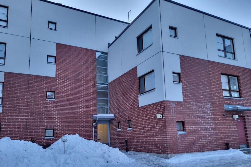 Cosy Two Rooms Apartment In Helsinki With Free Parking Exterior photo